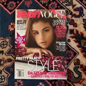 Teen Vogue Magazine with Selena Gomez Cover December/January 2014